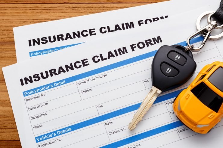 What to Do After a Car Accident: Insurance Claim Guide (USA/EU/AU)